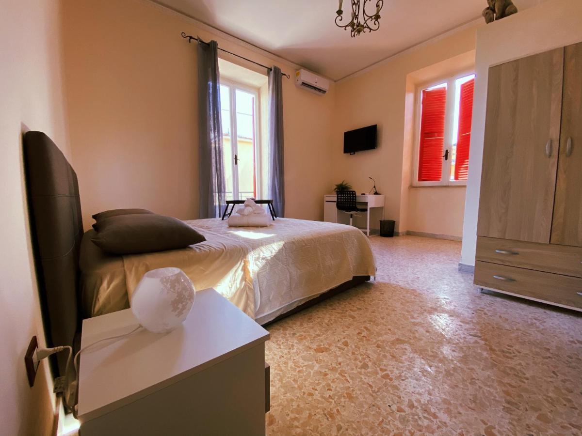 Bed and Breakfast Happy Days Террачина Экстерьер фото